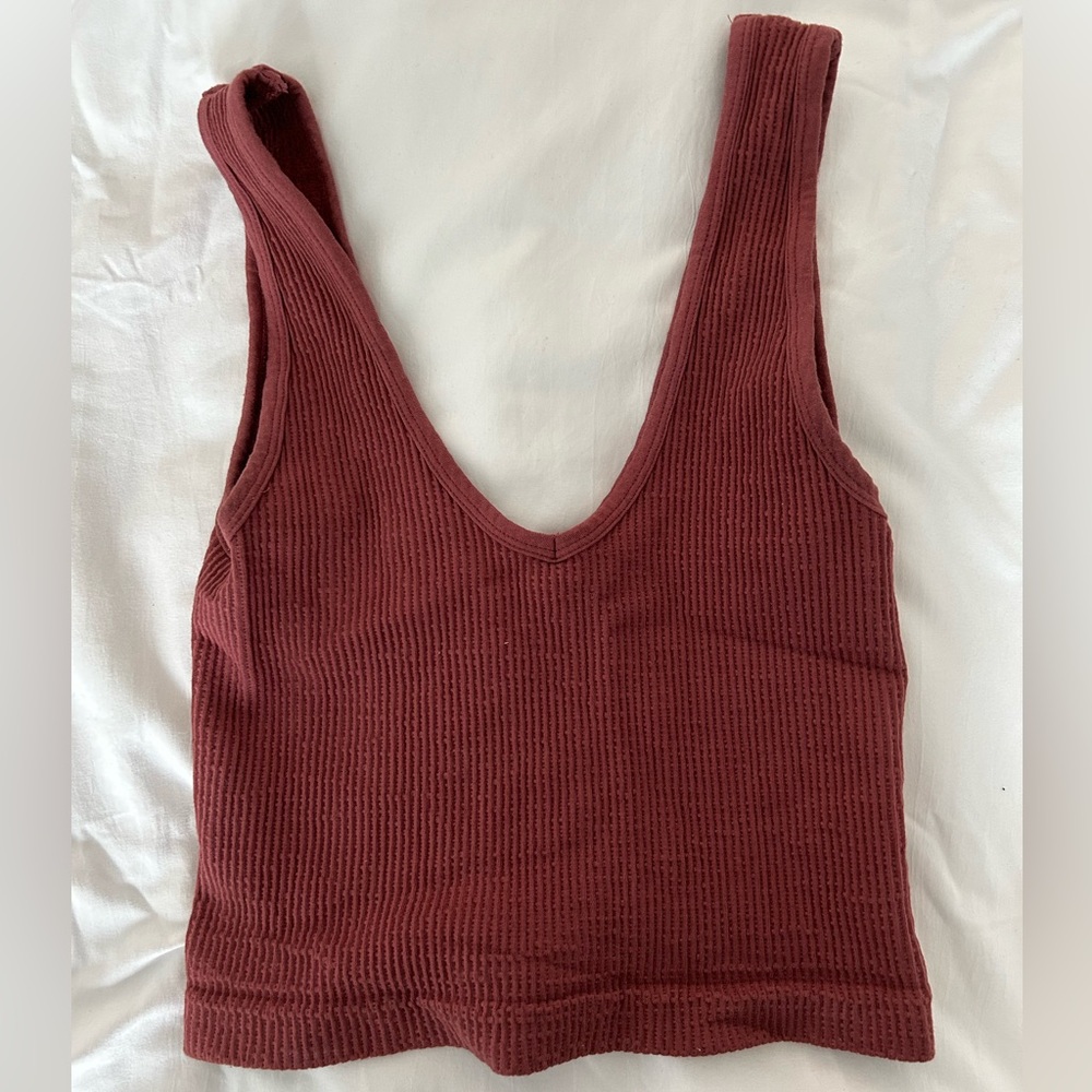 Maroon cropped tank top size small